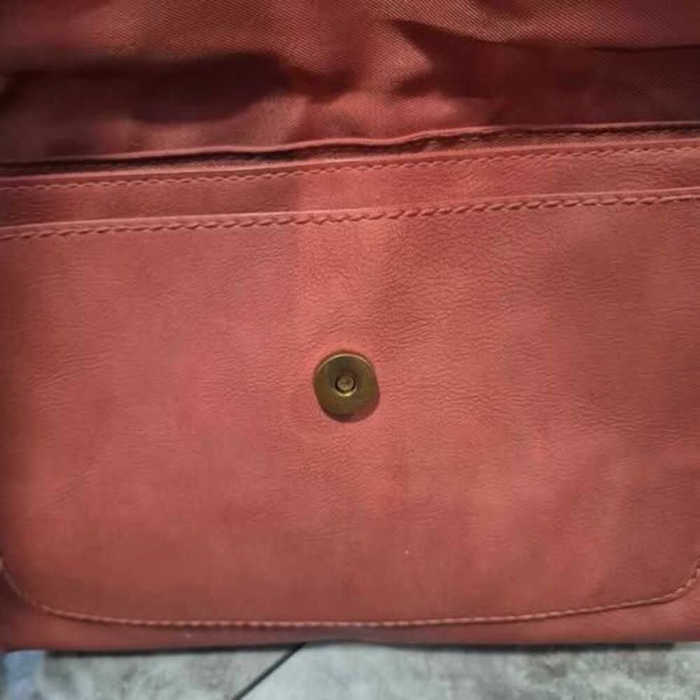 Universal Thread purse - Picture 5 of 6